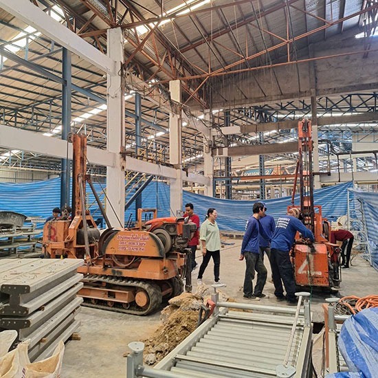 รับเหมาตอกเสาเข็มโรงงานและอาคาร รับเหมาตอกเสาเข็มโรงงานและอาคาร 